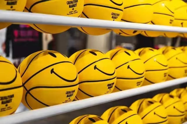 NYC LIMITED EDITION - SMILEY FACE BALL